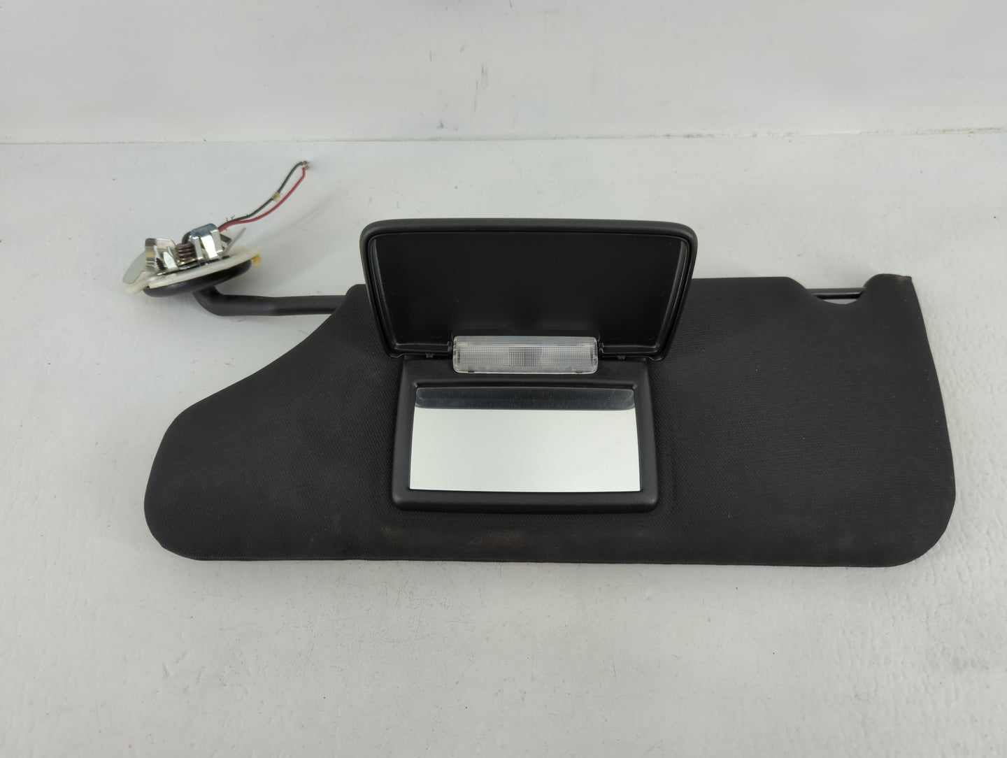 2011-2014 Chrysler 200 Sun Visor Shade Replacement Driver Left Mirror Fits Fits 2011 2012 2013 2014 OEM Used Auto Parts - Oe