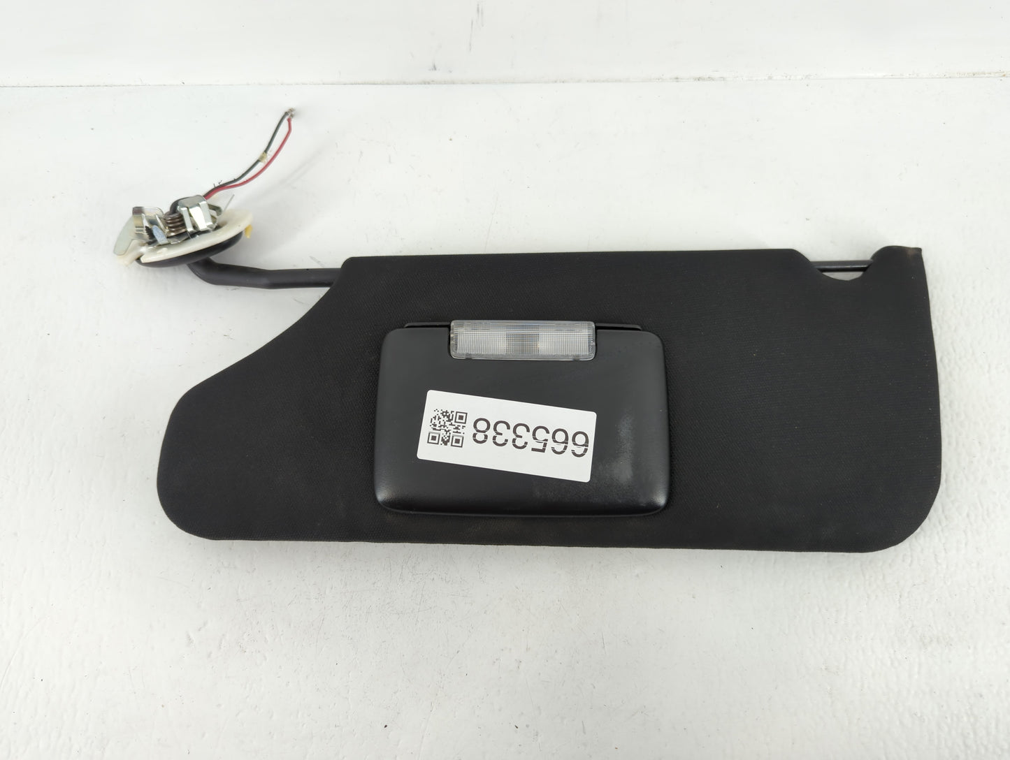 2011-2014 Chrysler 200 Sun Visor Shade Replacement Driver Left Mirror Fits Fits 2011 2012 2013 2014 OEM Used Auto Parts - Oe