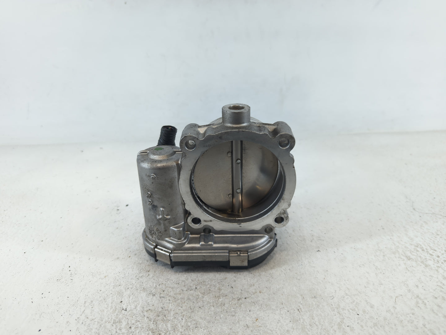 2011-2017 Chrysler 200 Throttle Body P/N:05184349AC Fits Fits 2011 2012 2013 2014 2015 2016 2017 2018 2019 2020 2021 2022 OE