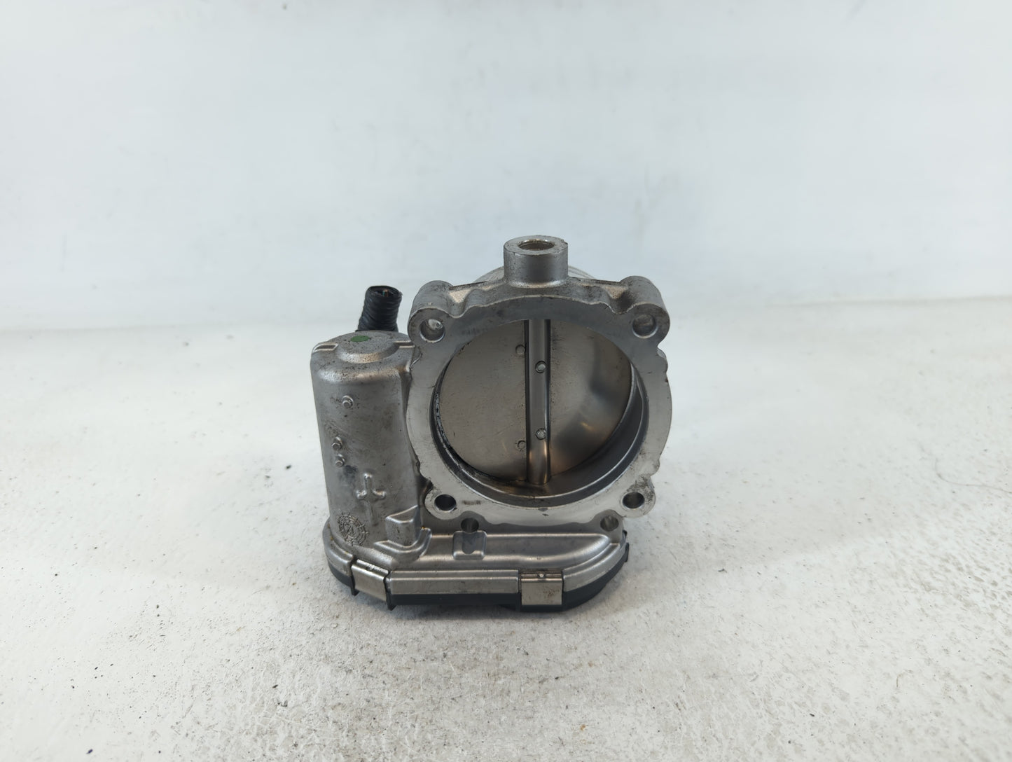 2011-2017 Chrysler 200 Throttle Body P/N:05184349AC Fits Fits 2011 2012 2013 2014 2015 2016 2017 2018 2019 2020 2021 2022 OE