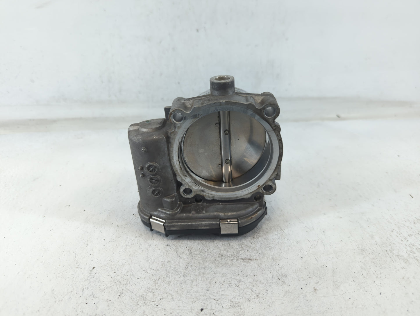 2011-2017 Chrysler 200 Throttle Body P/N:05184349AC Fits Fits 2011 2012 2013 2014 2015 2016 2017 2018 2019 2020 2021 2022 OE