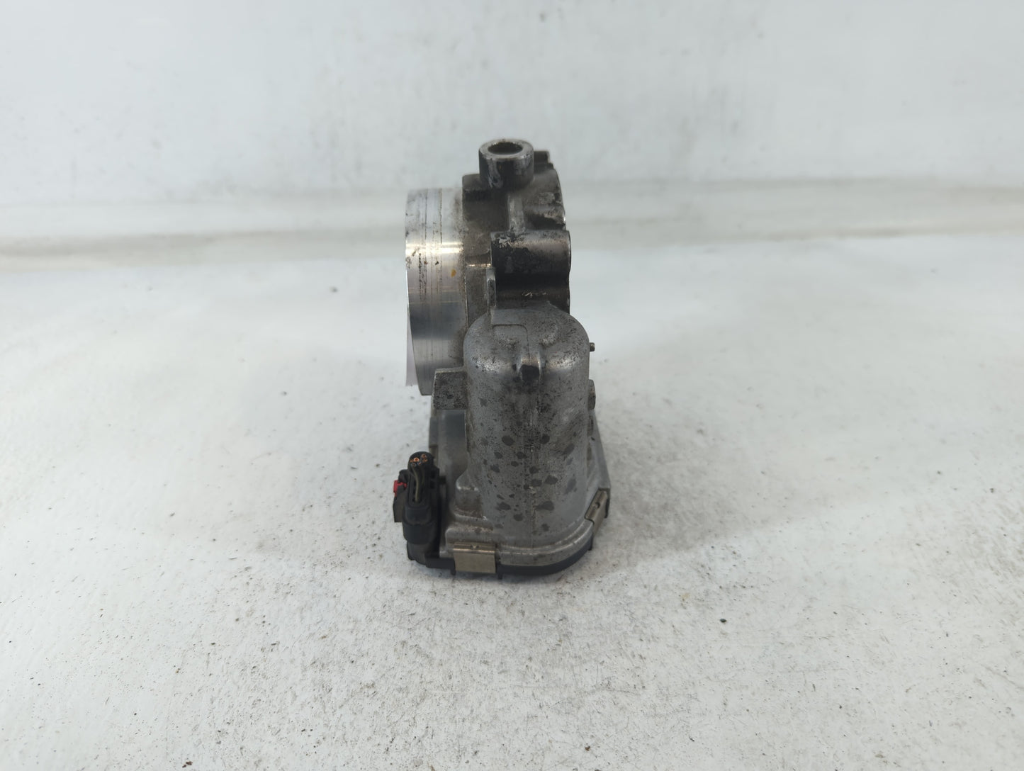 2011-2017 Chrysler 200 Throttle Body P/N:0 280 750 570 05184349AC Fits OEM Used Auto Parts - Oemusedautoparts1.com