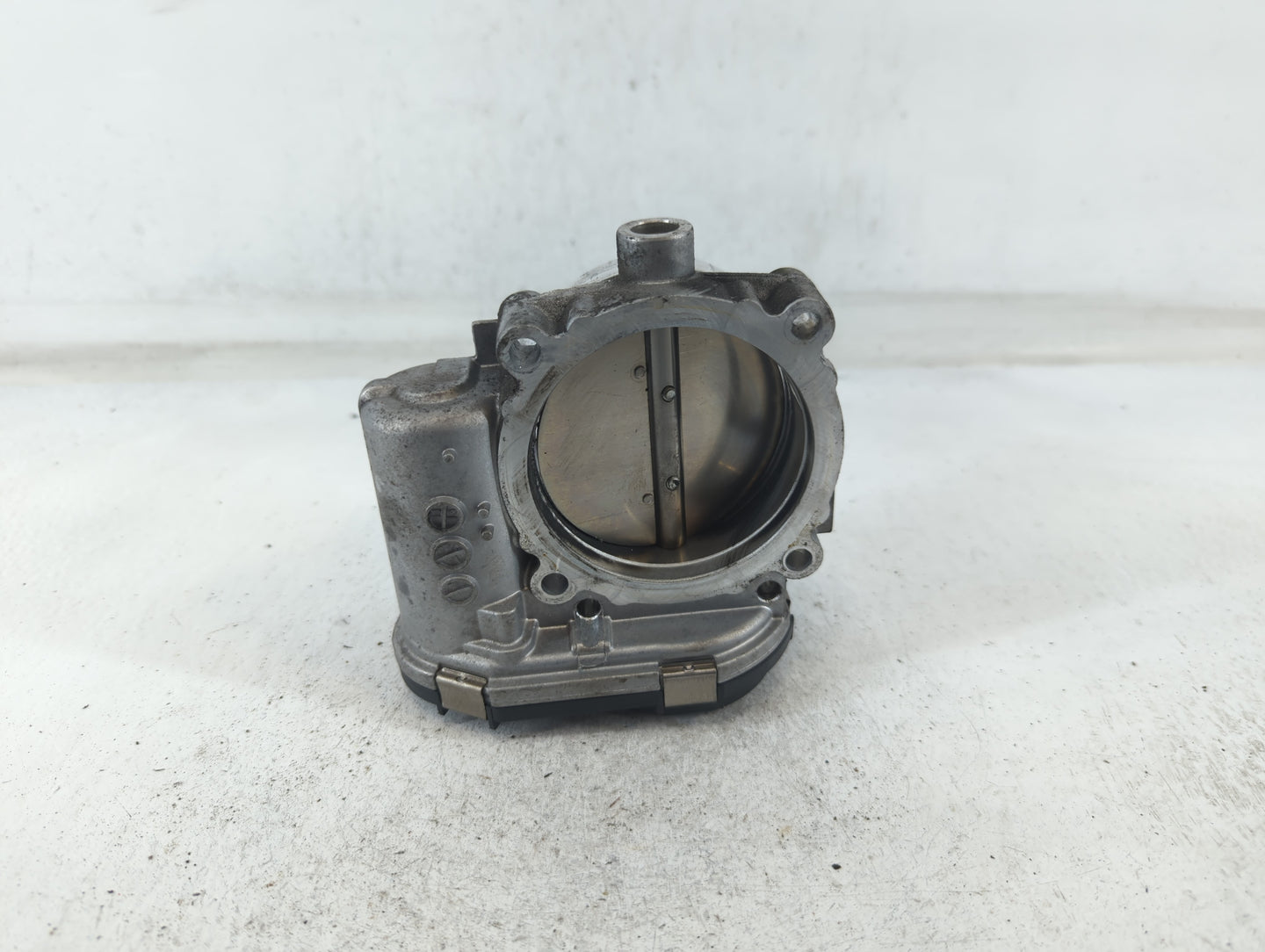 2011-2017 Chrysler 200 Throttle Body P/N:0 280 750 570 05184349AC Fits OEM Used Auto Parts - Oemusedautoparts1.com