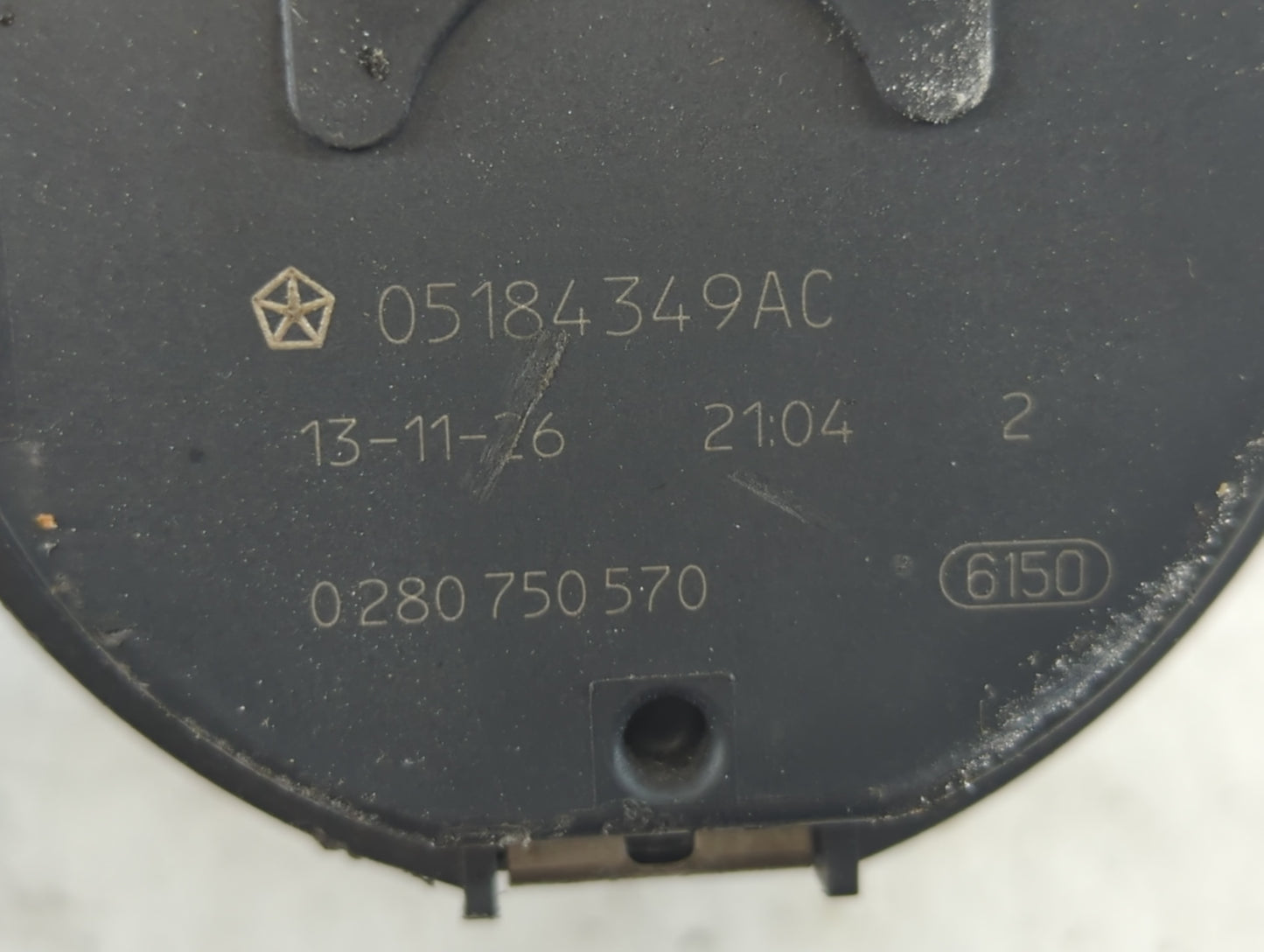 2011-2017 Chrysler 200 Throttle Body P/N:0 280 750 570 05184349AC Fits OEM Used Auto Parts - Oemusedautoparts1.com