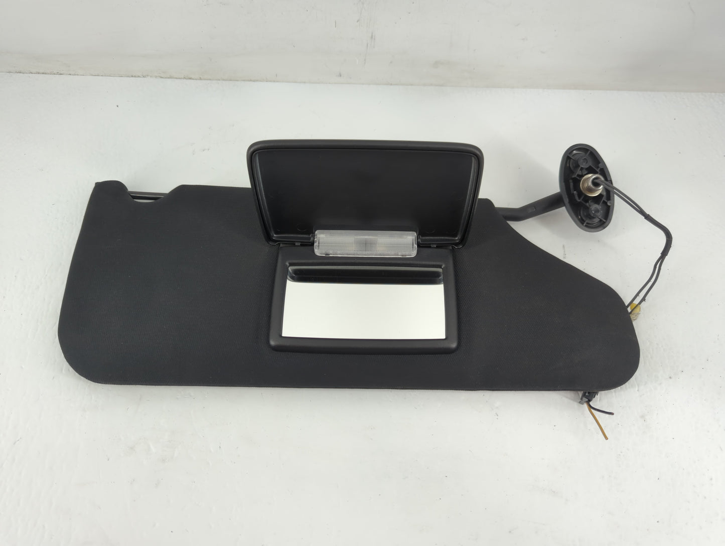 2011-2014 Chrysler 200 Sun Visor Shade Replacement Passenger Right Mirror Fits Fits 2011 2012 2013 2014 OEM Used Auto Parts 