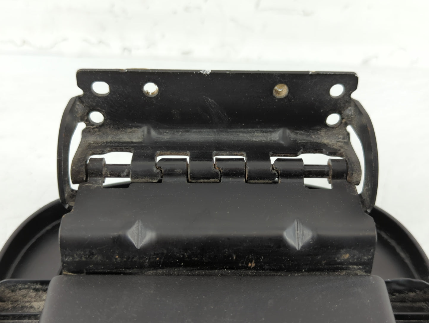 2014 Chrysler 200 Center Console Armrest Cover Lid Black - Oemusedautoparts1.com