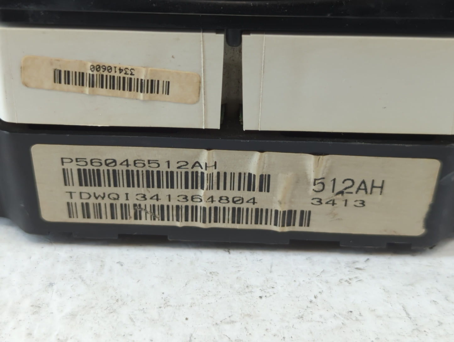 2011-2014 Chrysler 200 Instrument Cluster Speedometer Gauges P/N:P56046512AH Fits Fits 2011 2012 2013 2014 OEM Used Auto Par