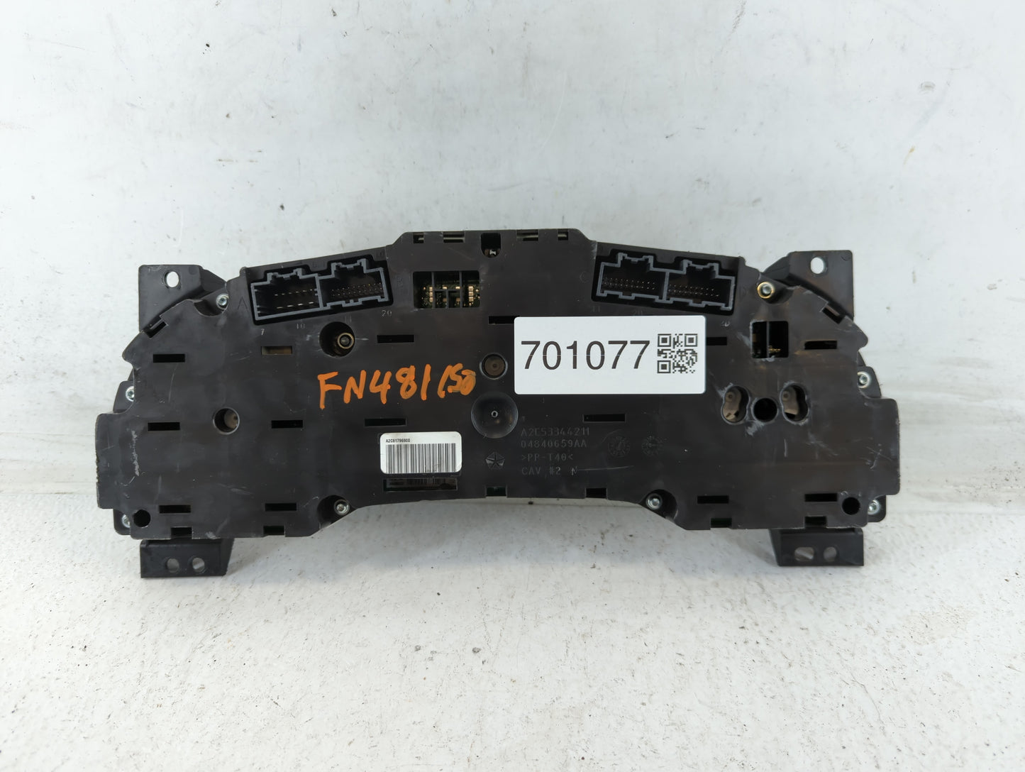 2011-2014 Chrysler 200 Instrument Cluster Speedometer Gauges P/N:P56046911AE Fits Fits 2011 2012 2013 2014 OEM Used Auto Par