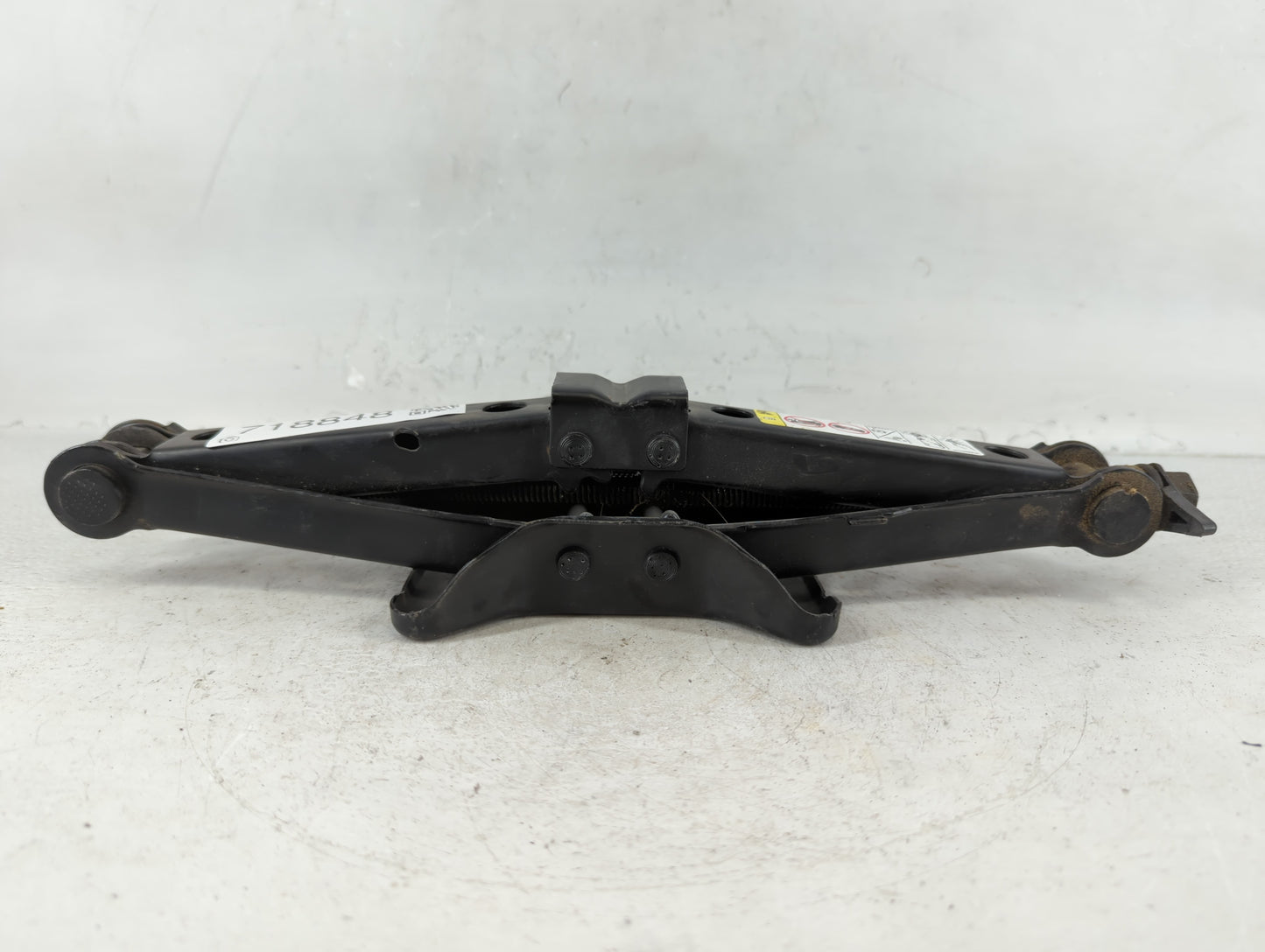 2014 Chrysler 200 Spare Scissor Car Jack - Oemusedautoparts1.com