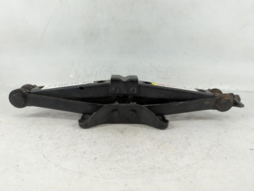 2014 Chrysler 200 Spare Scissor Car Jack - Oemusedautoparts1.com
