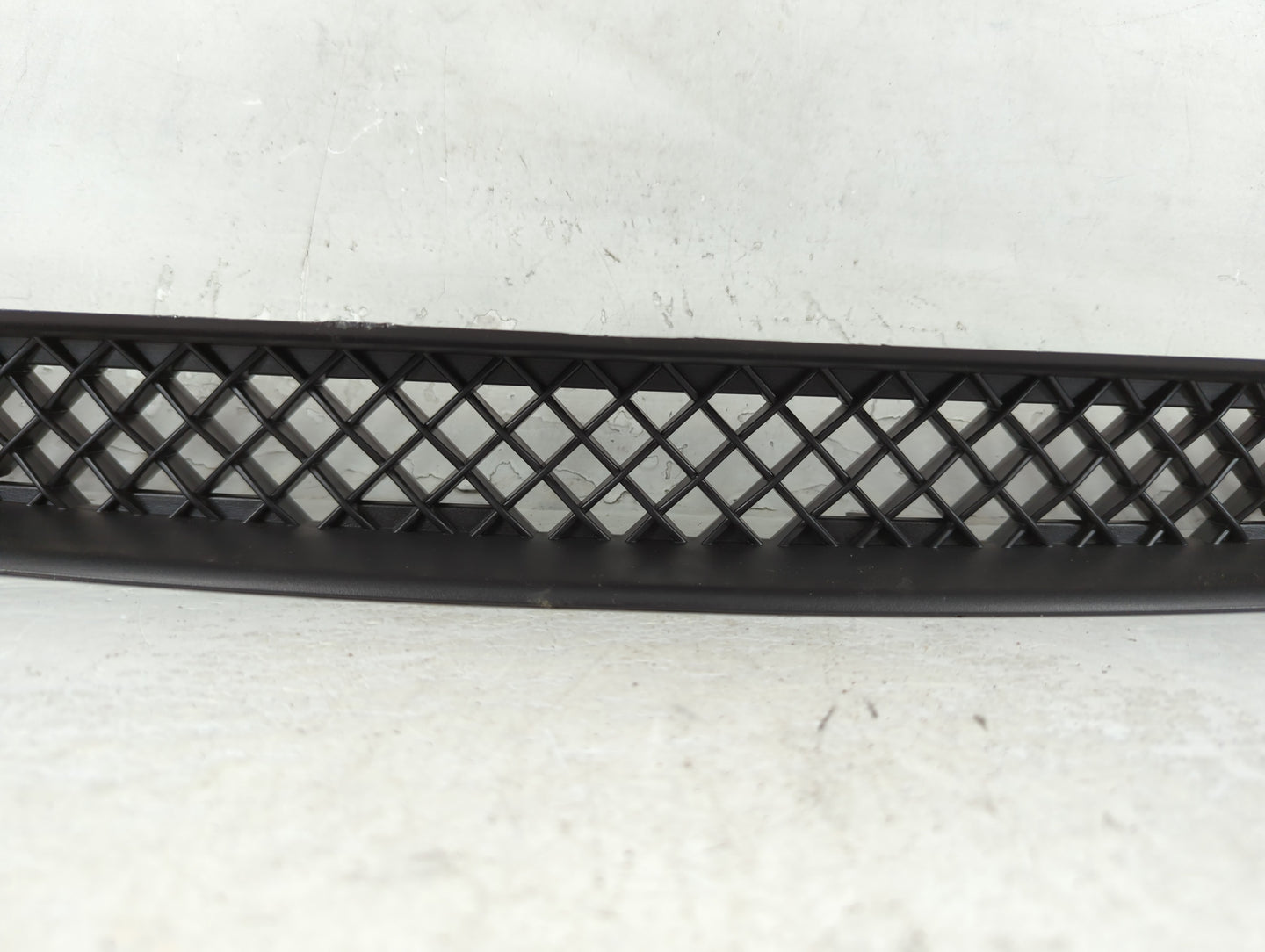 2011-2014 Chrysler 200 Front Grille Bumper Not Included - Oemusedautoparts1.com