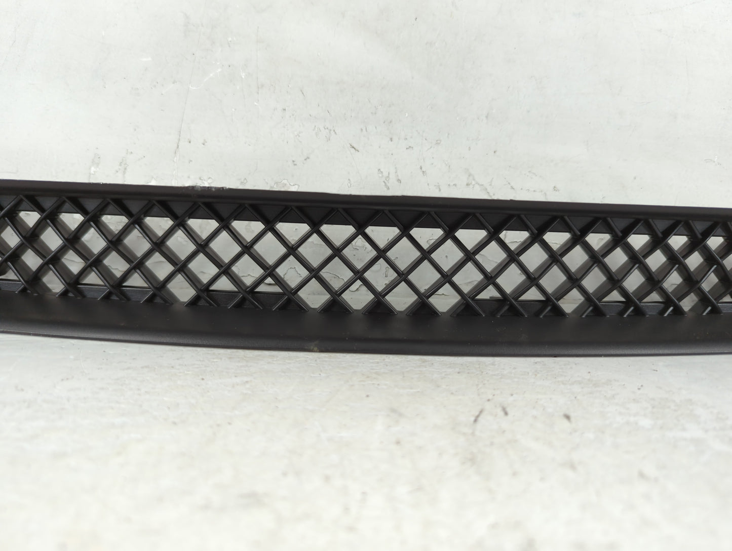 2011-2014 Chrysler 200 Front Grille Bumper Not Included - Oemusedautoparts1.com
