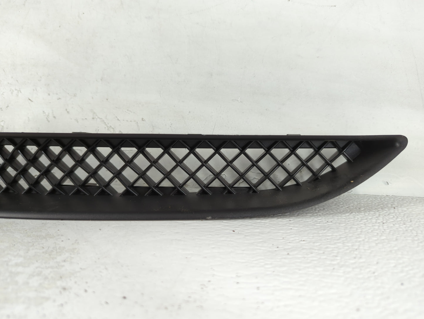 2011-2014 Chrysler 200 Front Grille Bumper Not Included - Oemusedautoparts1.com