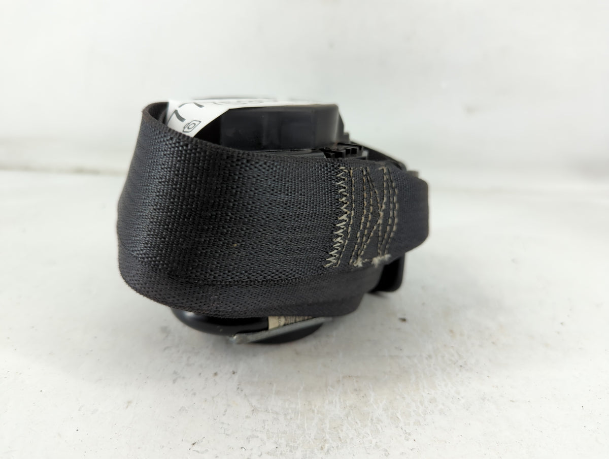 2011-2014 Chrysler 200 Drvier Front Seatbelt Retractor 777539 - Oemusedautoparts1.com