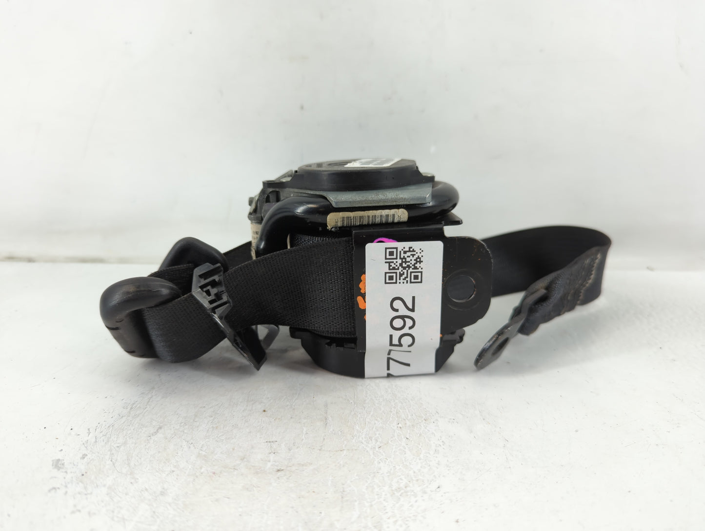 Chrysler 200 Passenger Front Seatbelt Buckle - Oemusedautoparts1.com