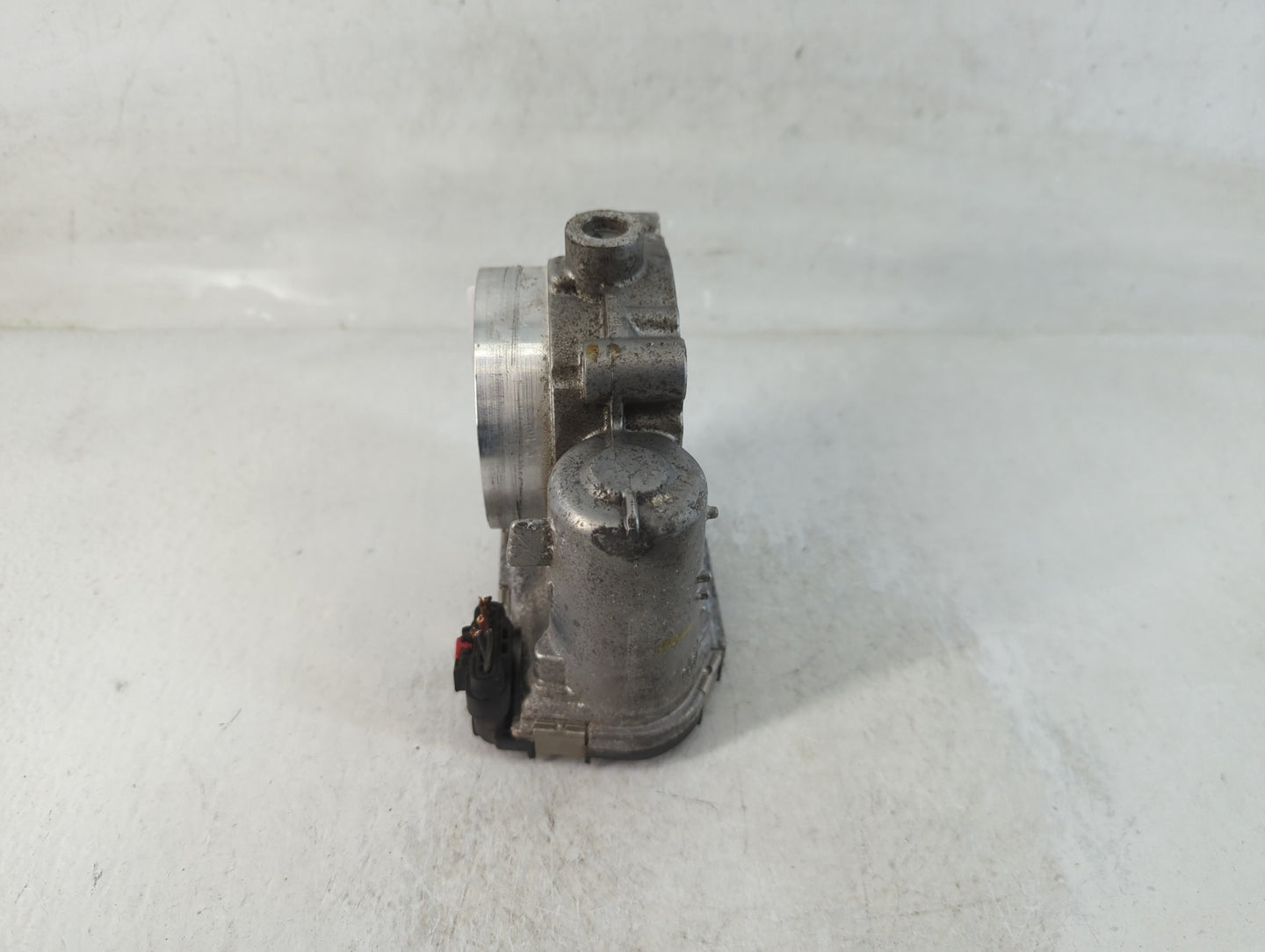 2011-2017 Chrysler 200 Throttle Body P/N:0 280 750 570 05184349AC Fits OEM Used Auto Parts - Oemusedautoparts1.com