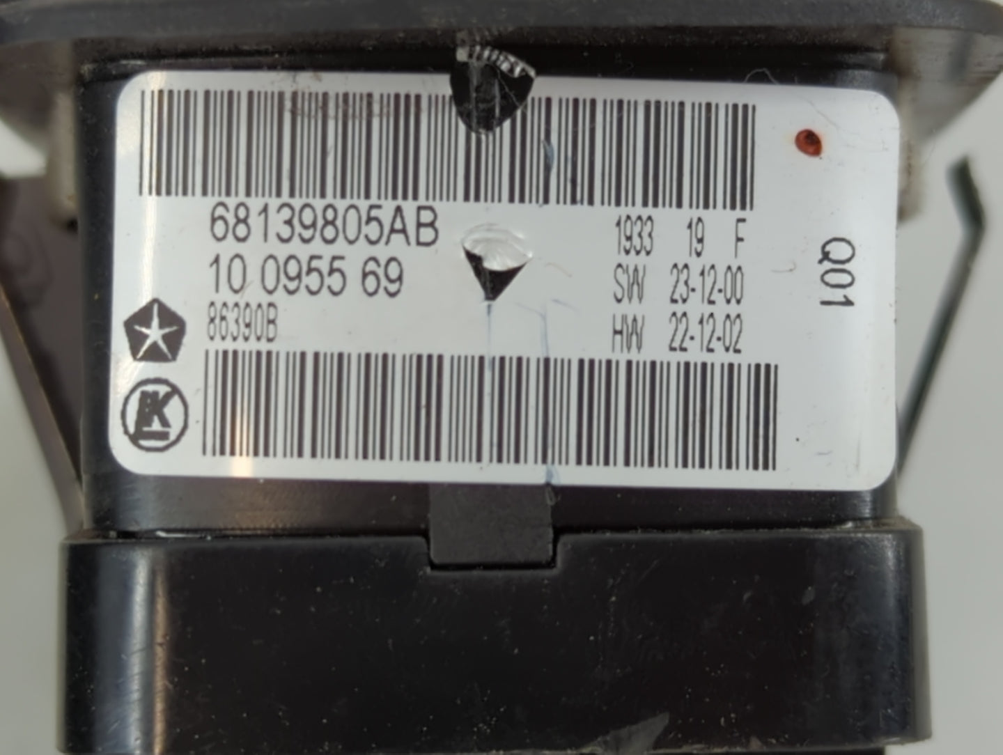 2011-2014 Chrysler 300 Master Power Window Switch Replacement Driver Side Left P/N:68139805AB Fits OEM Used Auto Parts - Oem