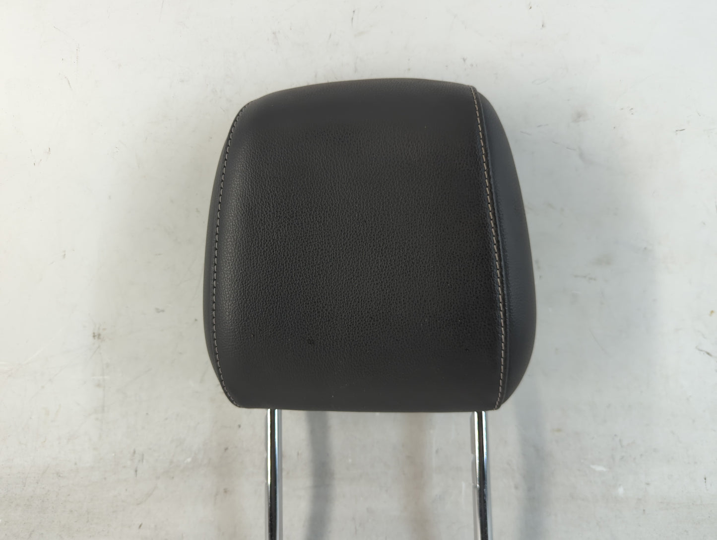 2011-2014 Chrysler 300 Headrest Head Rest Front Driver Passenger Seat Fits Fits 2011 2012 2013 2014 OEM Used Auto Parts - Oe