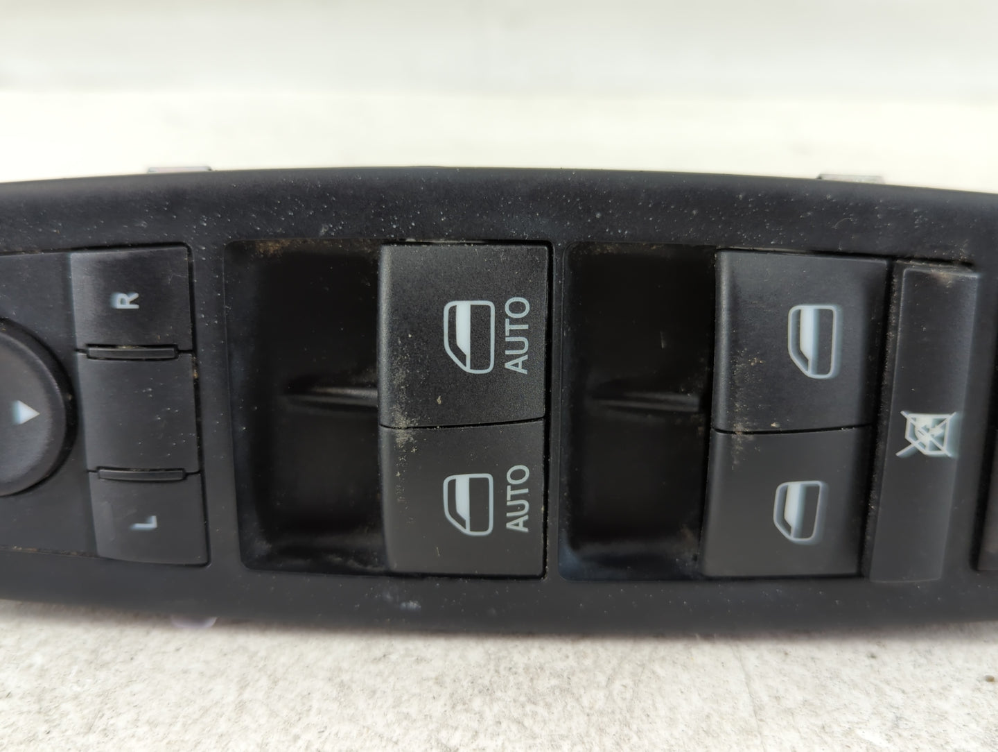2011-2014 Chrysler 300 Master Power Window Switch Replacement Driver Side Left P/N:68139805AB Fits OEM Used Auto Parts - Oem