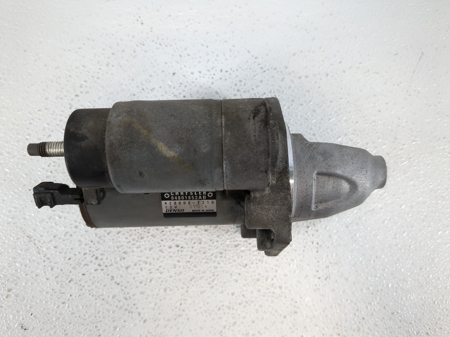 2011-2016 Chrysler 300 Car Starter Motor Solenoid OEM P/N:428000-7210 04801852AB Fits Fits 2011 2012 2013 2014 2015 2016 OEM