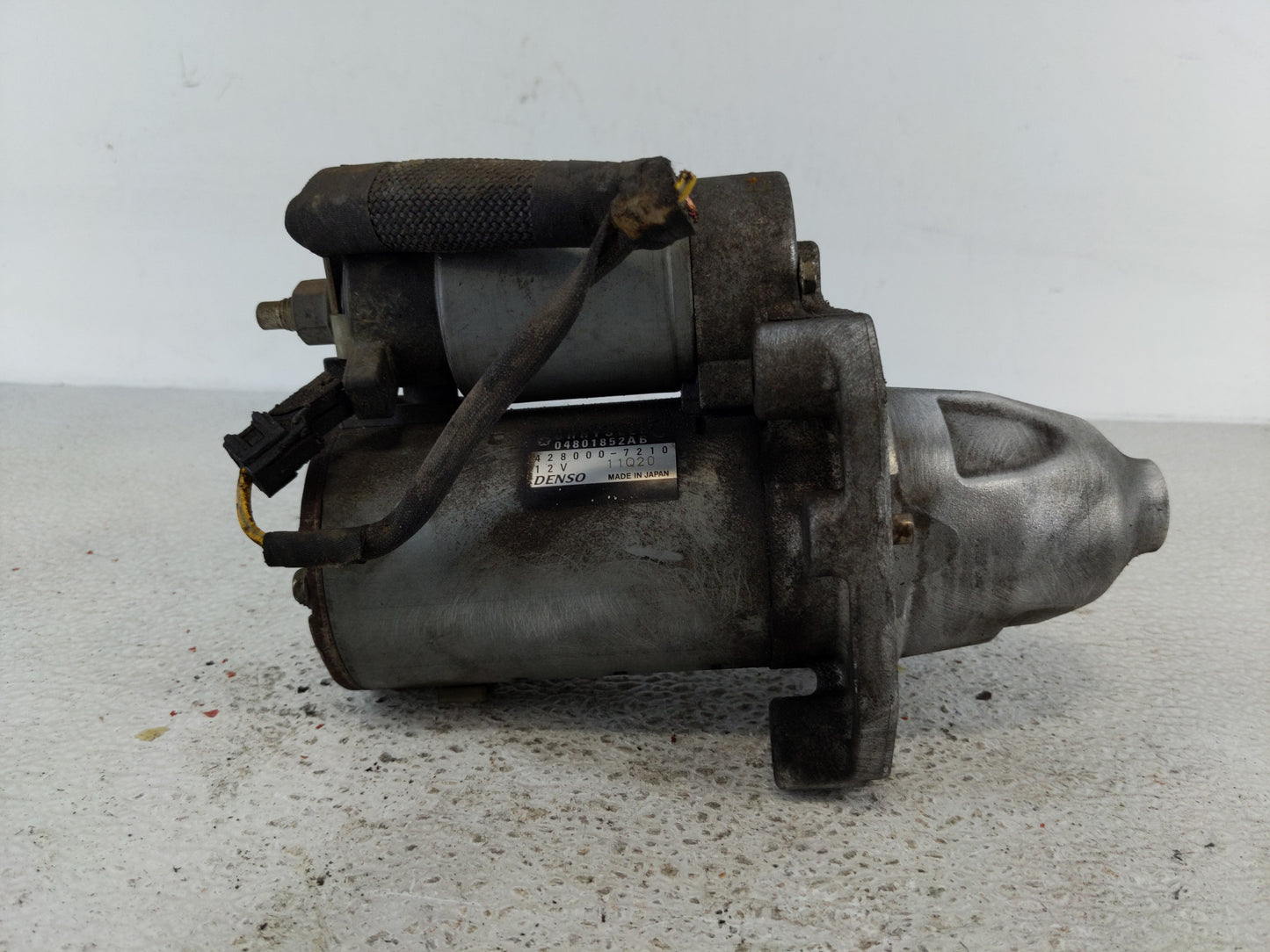 2011-2016 Chrysler 300 Car Starter Motor Solenoid OEM P/N:428000-7210 04801852AB Fits Fits 2011 2012 2013 2014 2015 2016 OEM