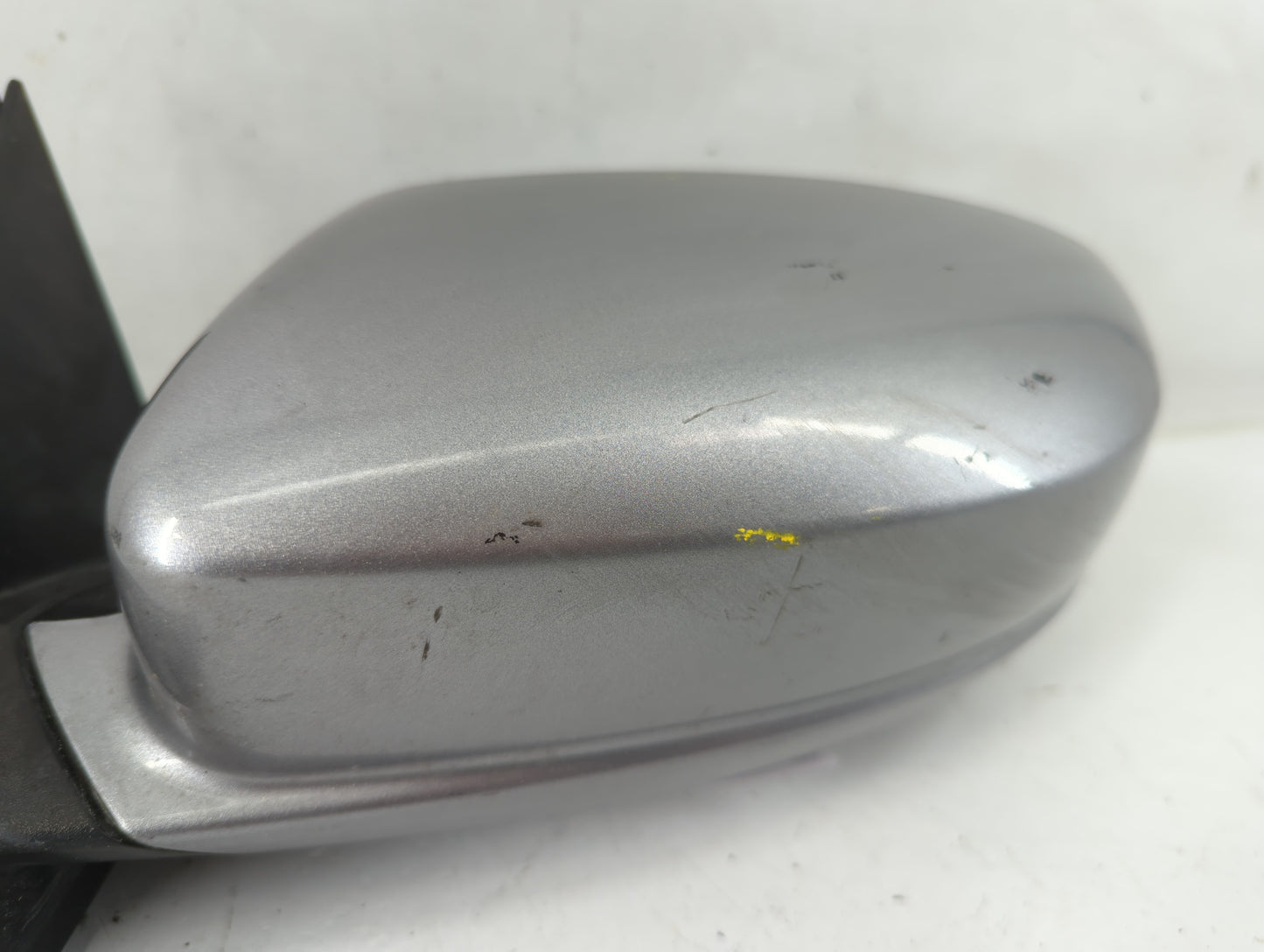 2011-2014 Chrysler 300 Driver Side View Mirror - Left Door Mirror OEM Used - Oemusedautoparts1.com