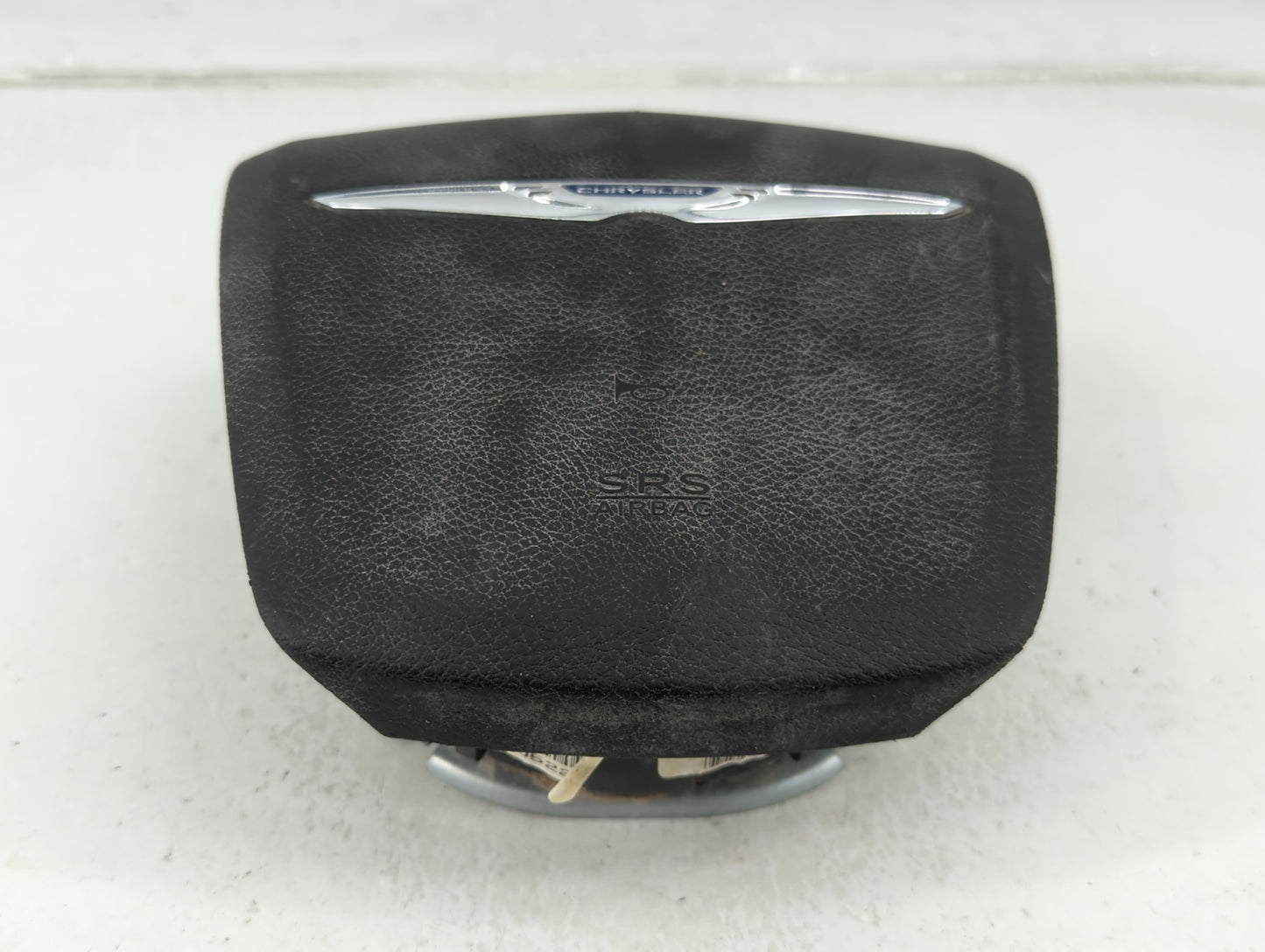 2012-2014 Chrysler 300 Air Bag Driver Left Steering Wheel Mounted P/N:SUVDC121156 Fits Fits 2012 2013 2014 OEM Used Auto Par