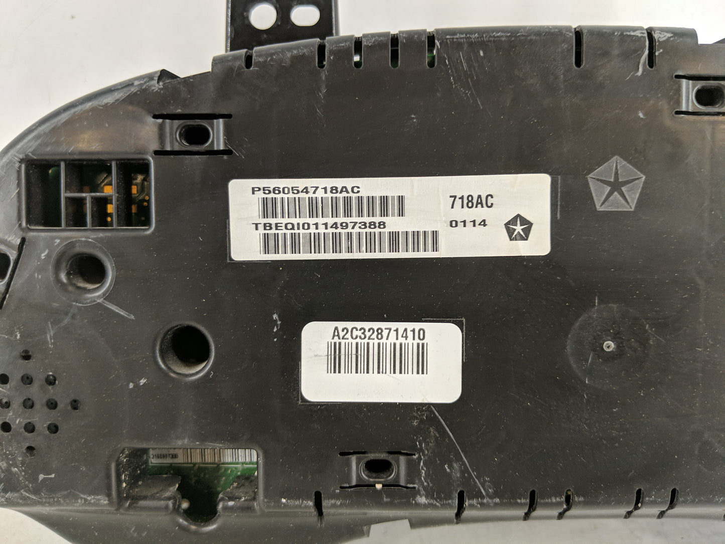 2014 Chrysler 300 Instrument Cluster Speedometer Gauges P/N:P56054718AC Fits OEM Used Auto Parts - Oemusedautoparts1.com