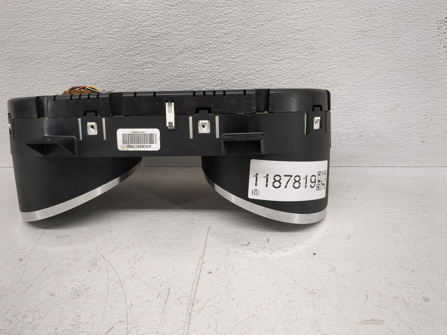 2014 Chrysler 300 Instrument Cluster Speedometer Gauges P/N:P56054718AC Fits OEM Used Auto Parts - Oemusedautoparts1.com