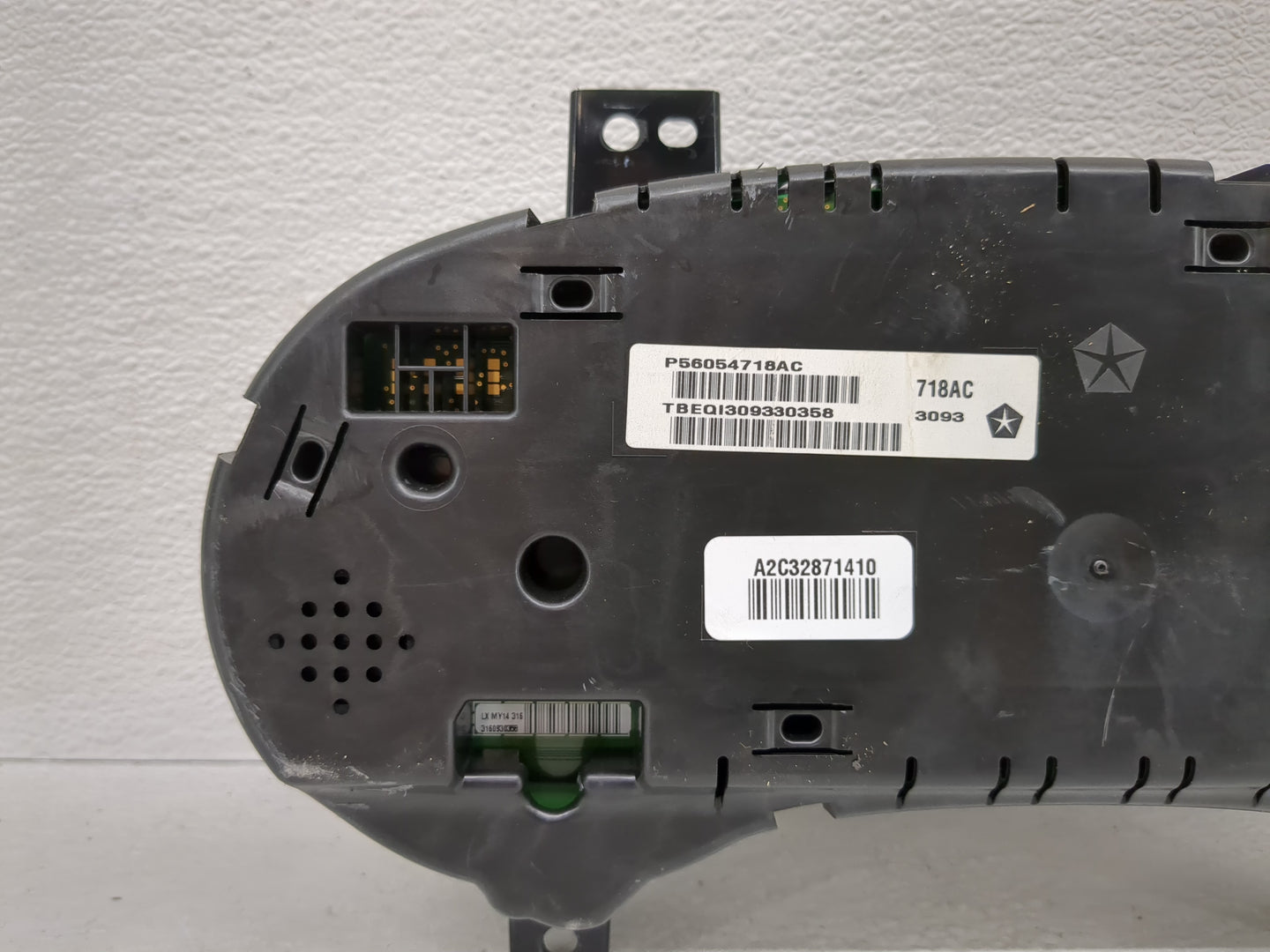 2014 Chrysler 300 Instrument Cluster Speedometer Gauges P/N:P56054718AC Fits OEM Used Auto Parts - Oemusedautoparts1.com