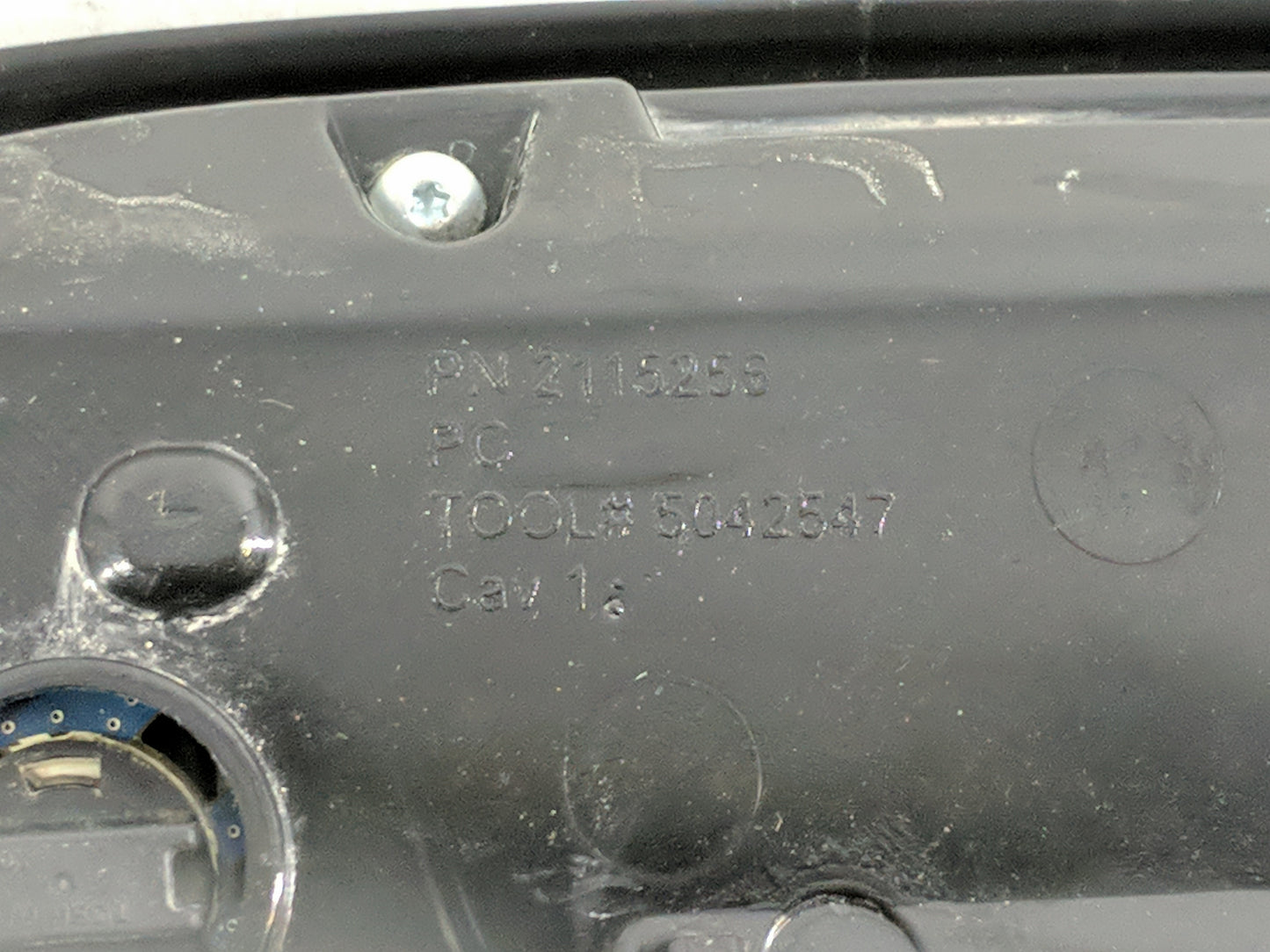 2014 Chrysler 300 Overhead Roof Console - Oemusedautoparts1.com