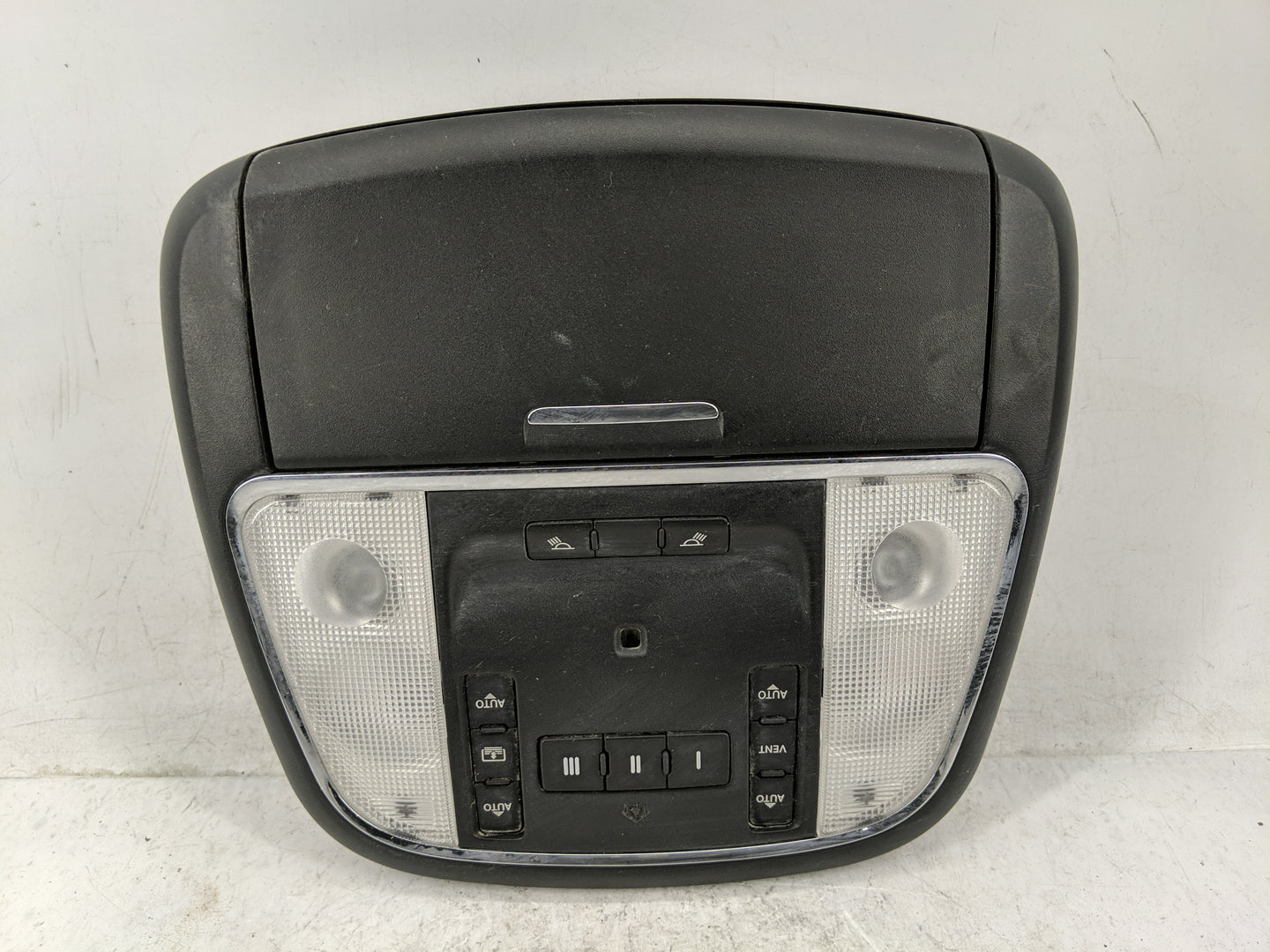 2013-2014 Chrysler 300 Overhead Roof Console 1239498 - Oemusedautoparts1.com
