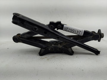 2014 Chrysler 300 Spare Scissor Car Jack - Oemusedautoparts1.com