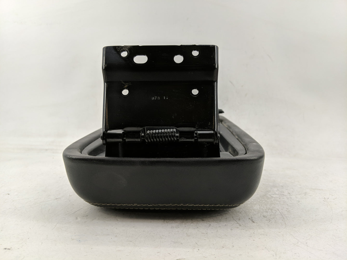 2014 Chrysler 300 Center Console Armrest Cover Lid Fits OEM Used Auto Parts - Oemusedautoparts1.com