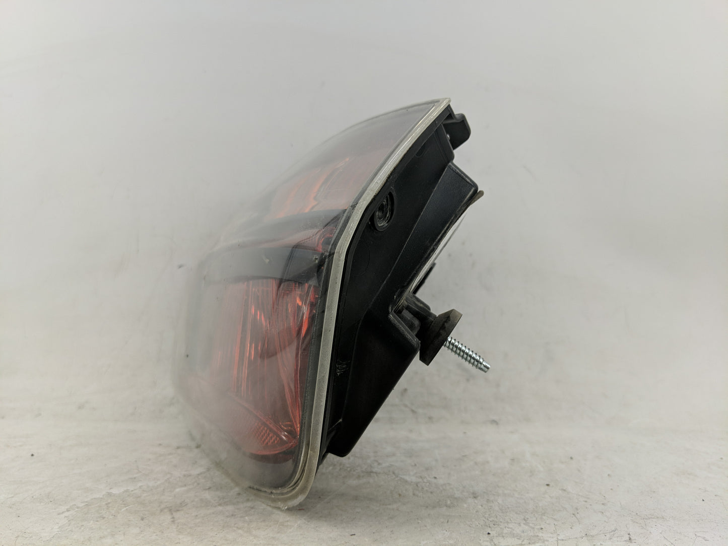 2014 Chrysler 300 Tail Light Assembly Passenger Right OEM Fits OEM Used Auto Parts - Oemusedautoparts1.com