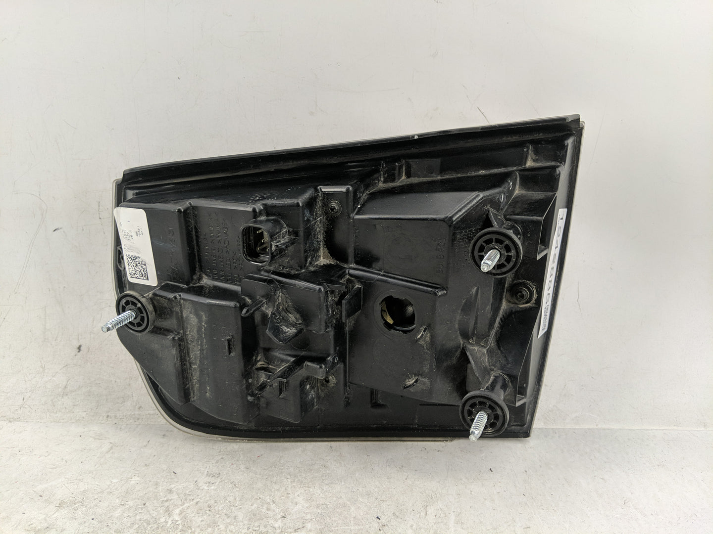 2014 Chrysler 300 Tail Light Assembly Passenger Right OEM Fits OEM Used Auto Parts - Oemusedautoparts1.com