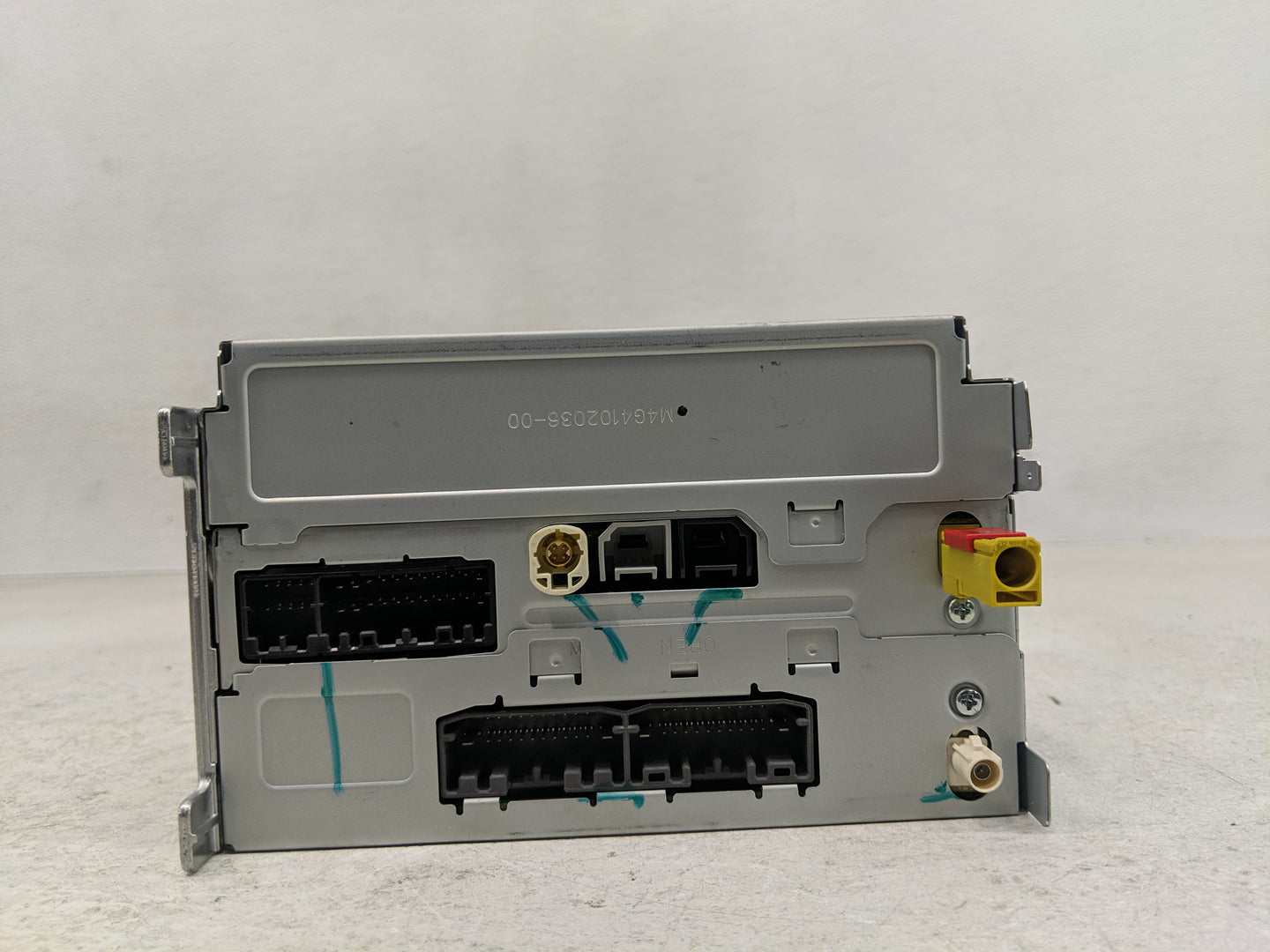 2014 Chrysler 300 Radio AM FM Cd Player Receiver Replacement P/N:P68210554AE Fits OEM Used Auto Parts - Oemusedautoparts1.co