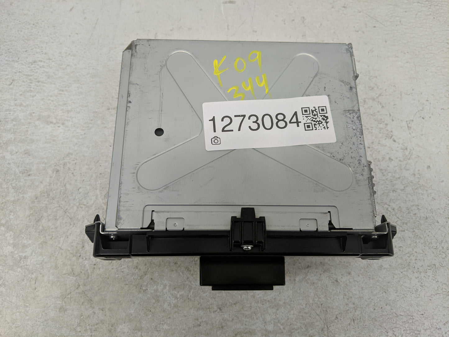 2012-2014 Chrysler 300 Radio AM FM Cd Player Receiver Replacement P/N:P68210553AF Fits Fits 2012 2013 2014 OEM Used Auto Par