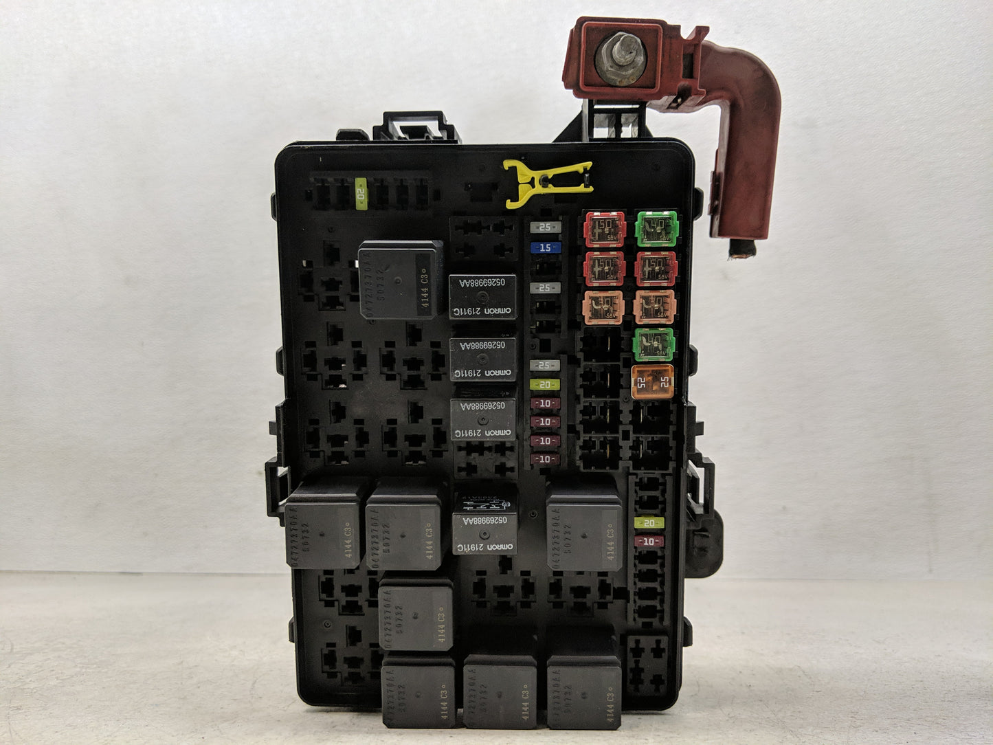 2012-2014 Chrysler 300 Fusebox Fuse Box Panel Relay Module P/N:68202736AC Fits Fits 2012 2013 2014 OEM Used Auto Parts - Oem