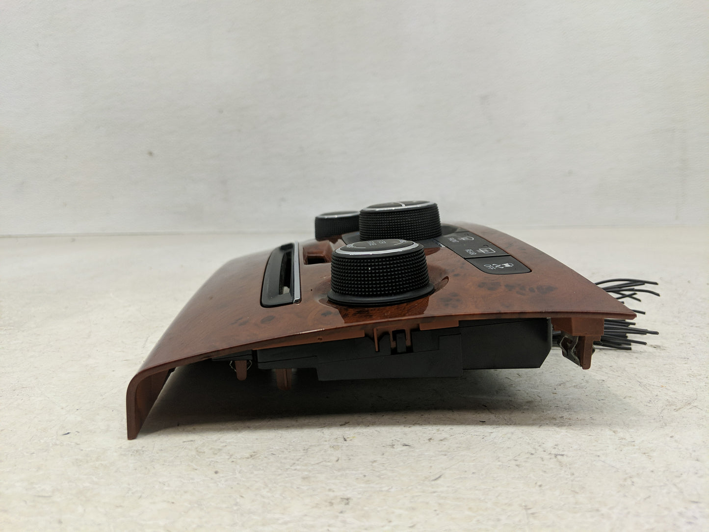 2013-2014 Chrysler 300 Climate Control Module Temperature AC/Heater Replacement P/N:1VH35AAAAB Fits Fits 2013 2014 OEM Used 