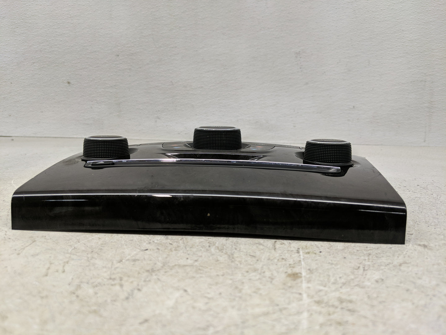 2014 Chrysler 300 Climate Control Module Temperature AC/Heater Replacement P/N:1QH13AAAAC Fits OEM Used Auto Parts - Oemused