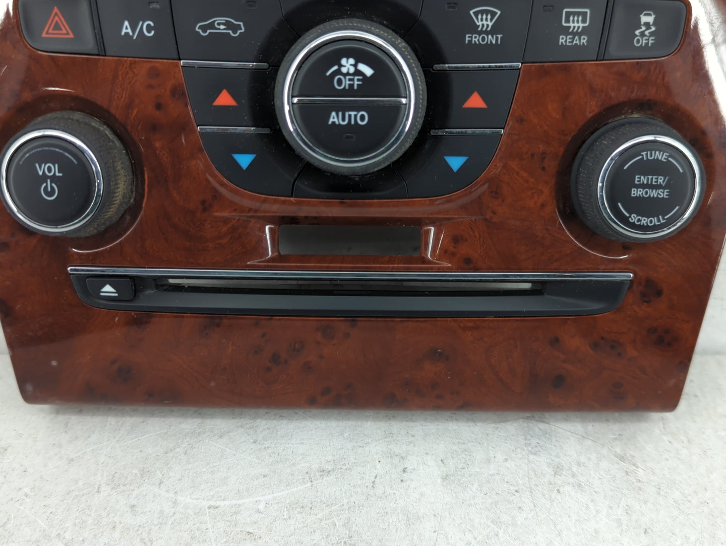 2013-2014 Chrysler 300 Climate Control Module Temperature AC/Heater Replacement P/N:1VH35AAAAB Fits Fits 2013 2014 OEM Used 