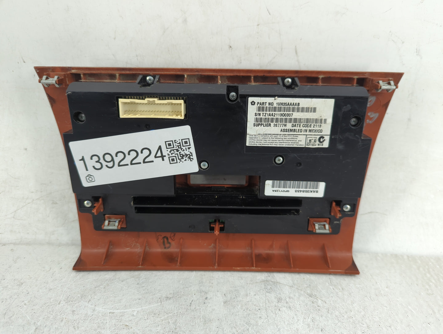 2013-2014 Chrysler 300 Climate Control Module Temperature AC/Heater Replacement P/N:1VH35AAAAB Fits Fits 2013 2014 OEM Used 