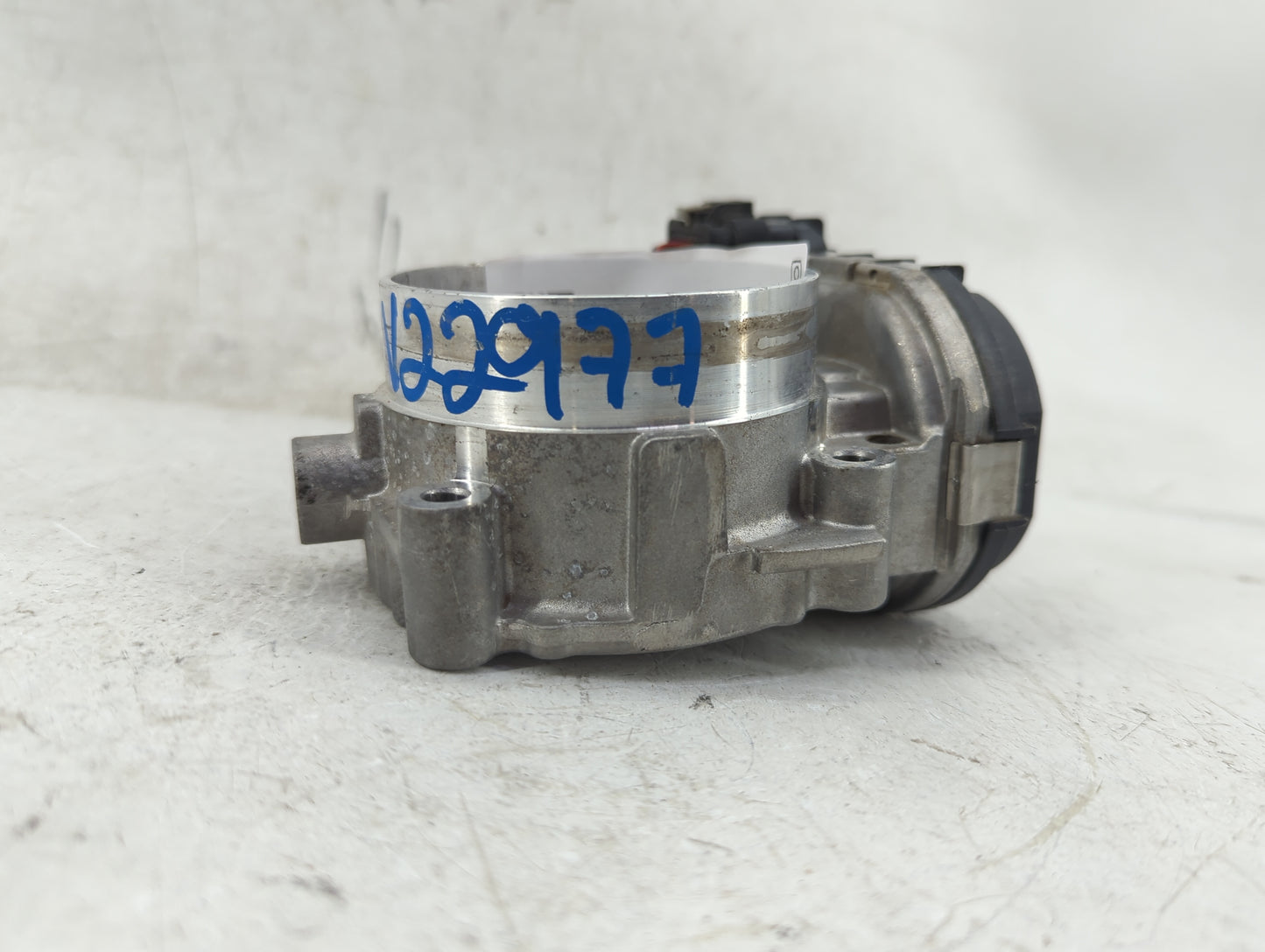 2011-2022 Chrysler 300 Throttle Body P/N:05184349AC 0280750570 Fits OEM Used Auto Parts - Oemusedautoparts1.com