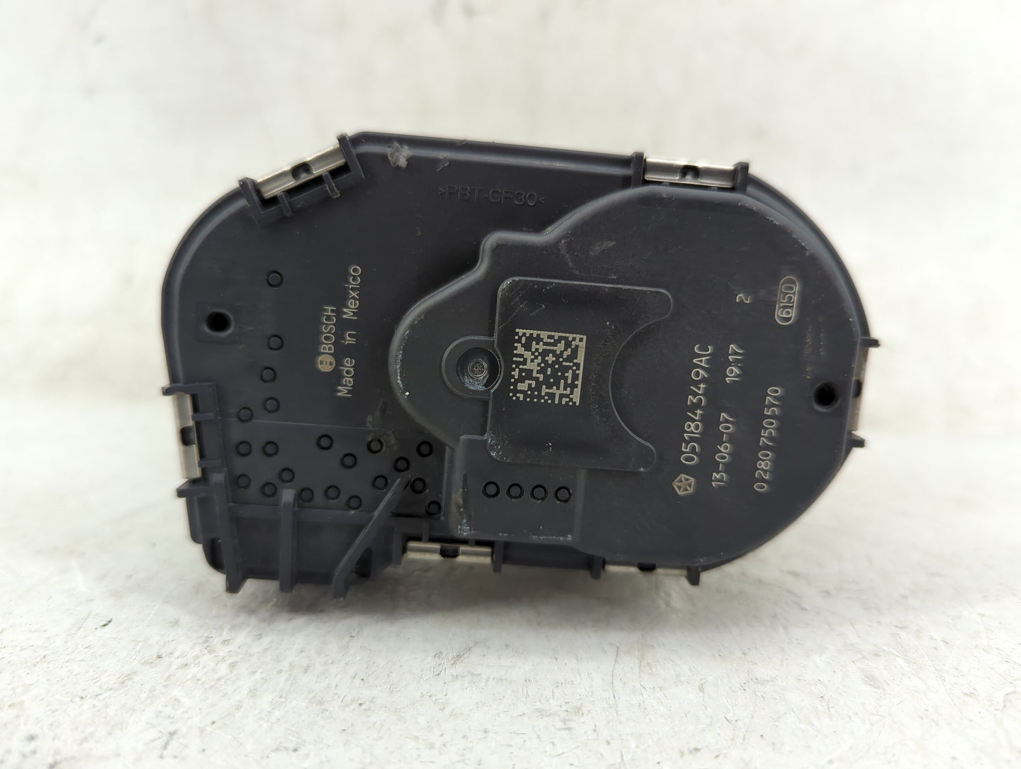 2011-2022 Chrysler 300 Throttle Body P/N:05184349AC 0280750570 Fits OEM Used Auto Parts - Oemusedautoparts1.com