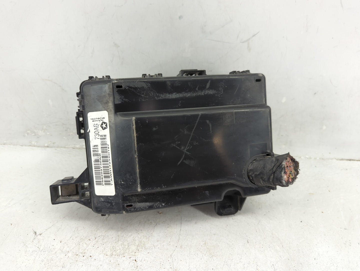 2011-2022 Chrysler 300 Fusebox Fuse Box Relay Module Tipm 7171-3845-30 - Oemusedautoparts1.com