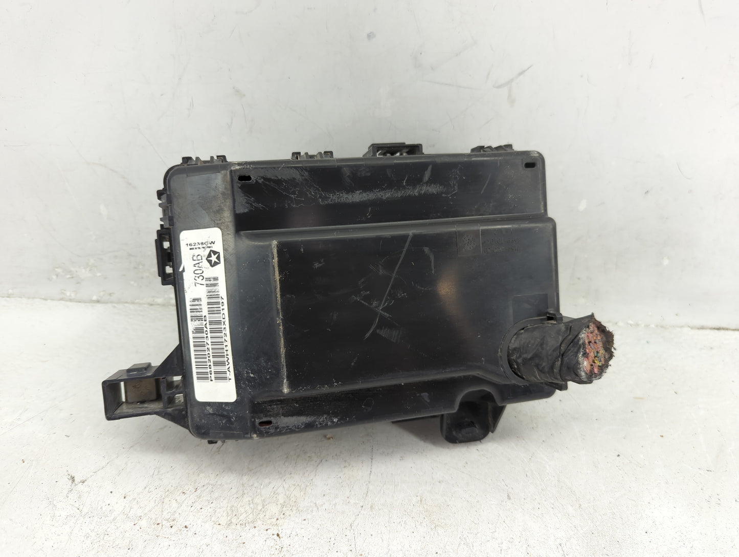 2011-2022 Chrysler 300 Fusebox Fuse Box Relay Module Tipm 7171-3845-30 - Oemusedautoparts1.com