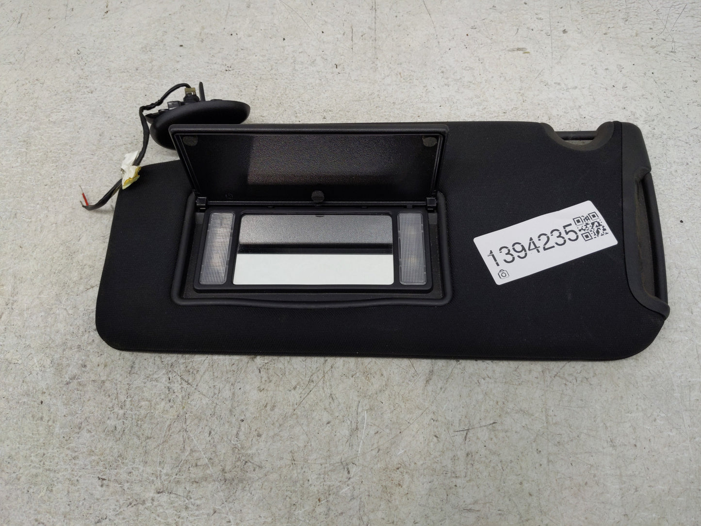 2011-2014 Chrysler 300 Sun Visor Shade Replacement Passenger Right Mirror Fits Fits 2011 2013 2014 OEM Used Auto Parts - Oem