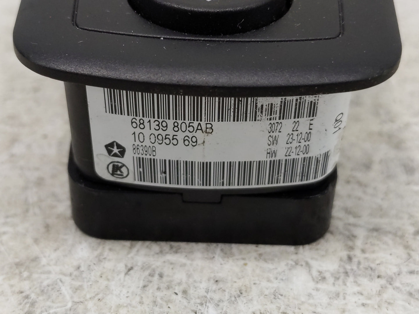 2011-2014 Chrysler 300 Master Power Window Switch Replacement Driver Side Left P/N:68139 805AB Fits OEM Used Auto Parts - Oe