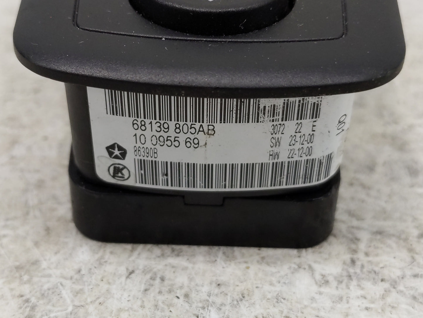 2011-2014 Chrysler 300 Master Power Window Switch Replacement Driver Side Left P/N:68139 805AB Fits OEM Used Auto Parts - Oe